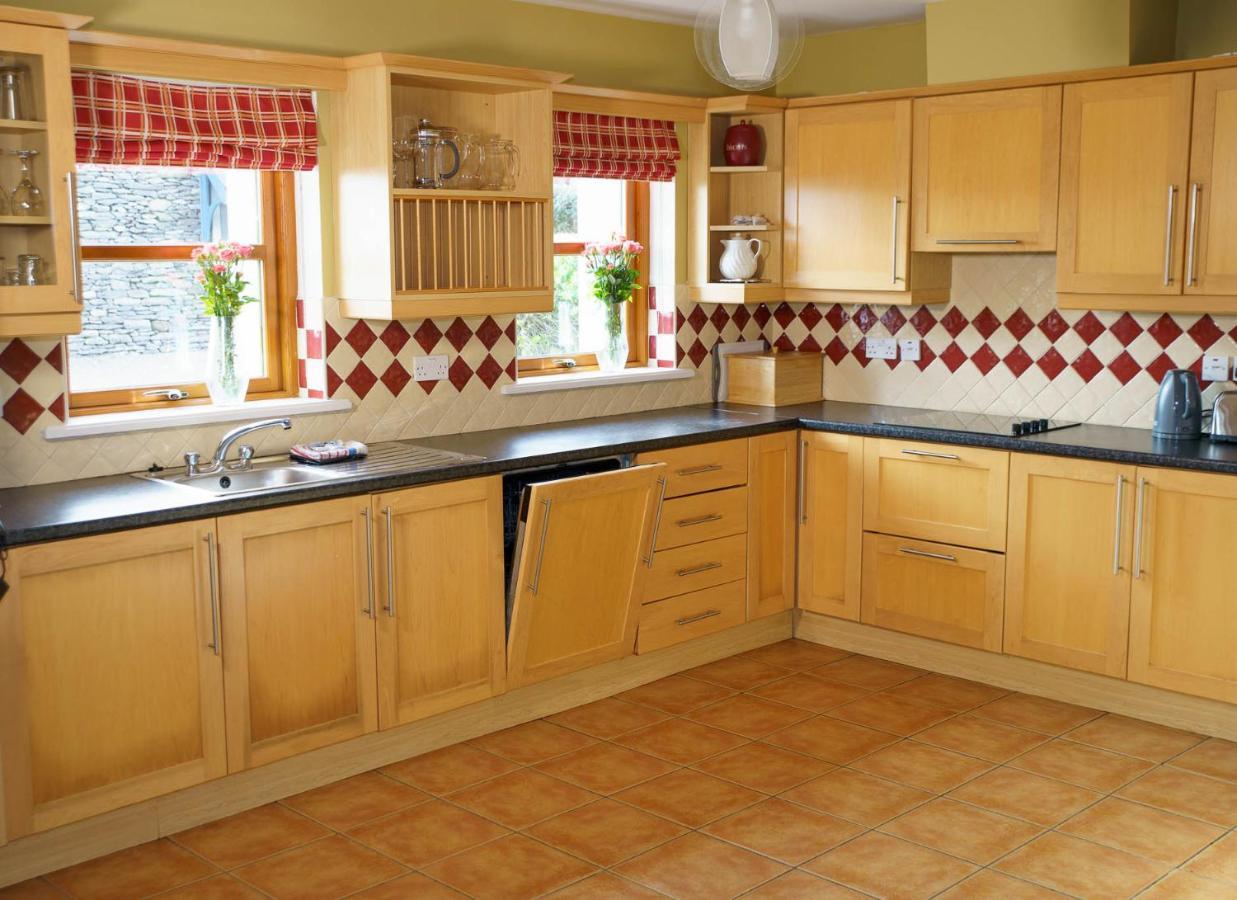 Dingle Courtyard Holiday Homes 3 Bed By Trident Holiday Homes ภายนอก รูปภาพ