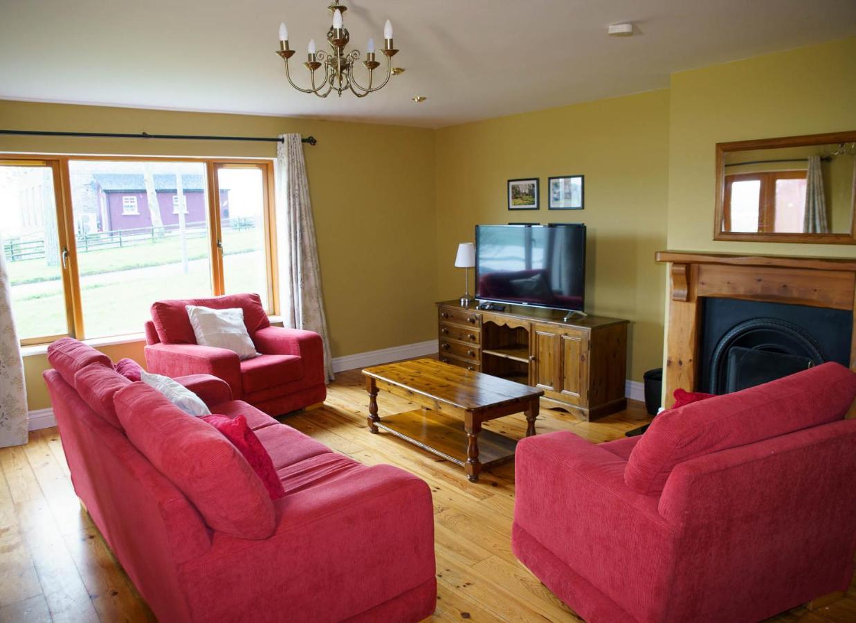 Dingle Courtyard Holiday Homes 3 Bed By Trident Holiday Homes ภายนอก รูปภาพ