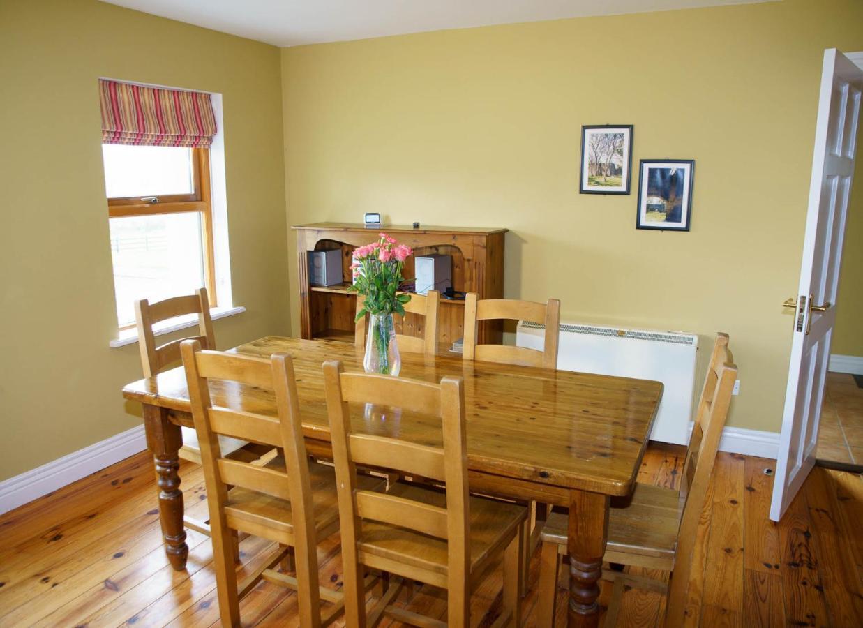 Dingle Courtyard Holiday Homes 3 Bed By Trident Holiday Homes ภายนอก รูปภาพ