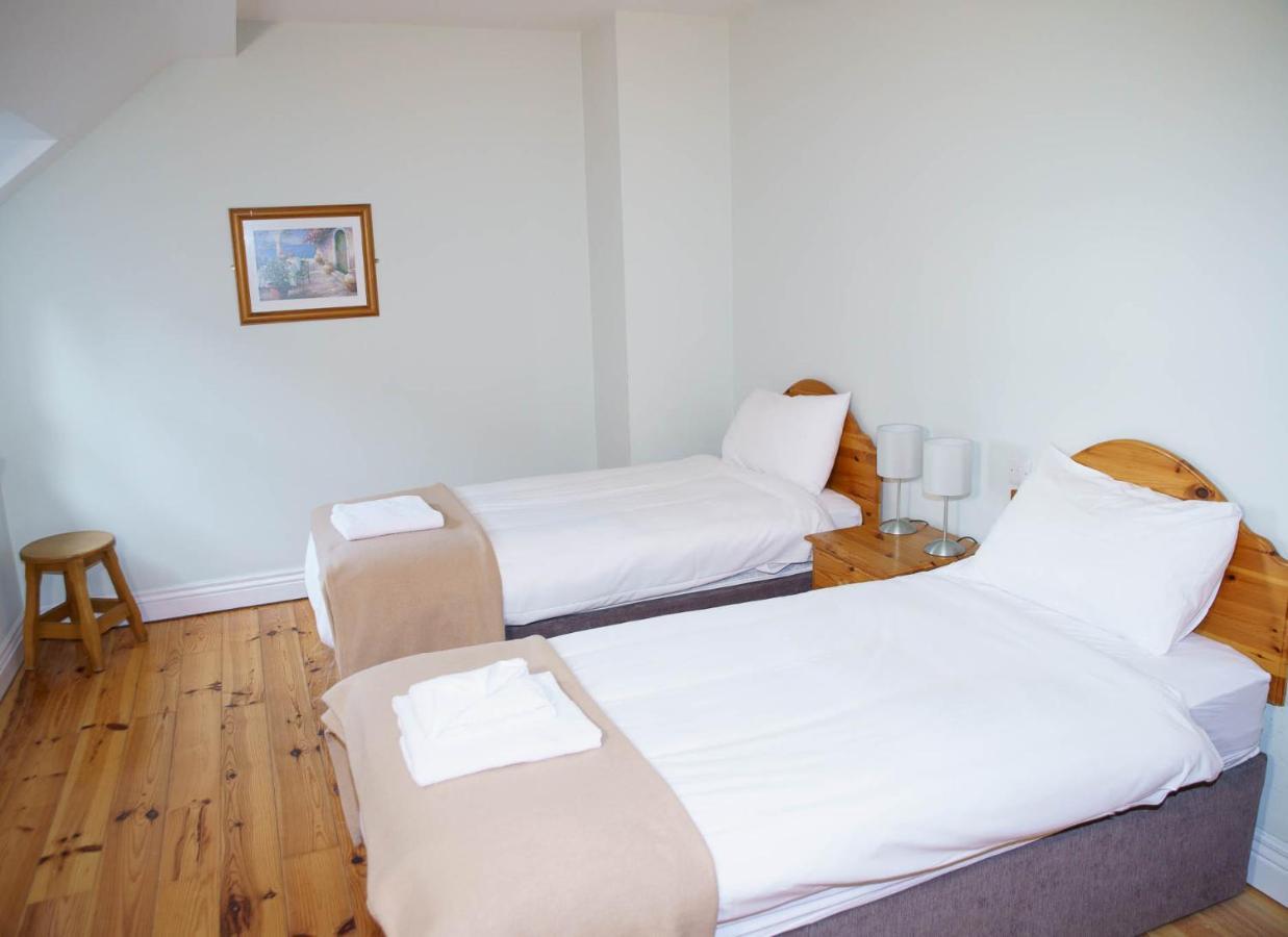 Dingle Courtyard Holiday Homes 3 Bed By Trident Holiday Homes ภายนอก รูปภาพ